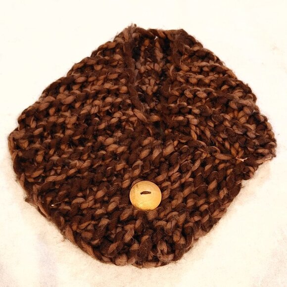 Accessories - Handknitted ‘V’ Shaped Neck Scarf